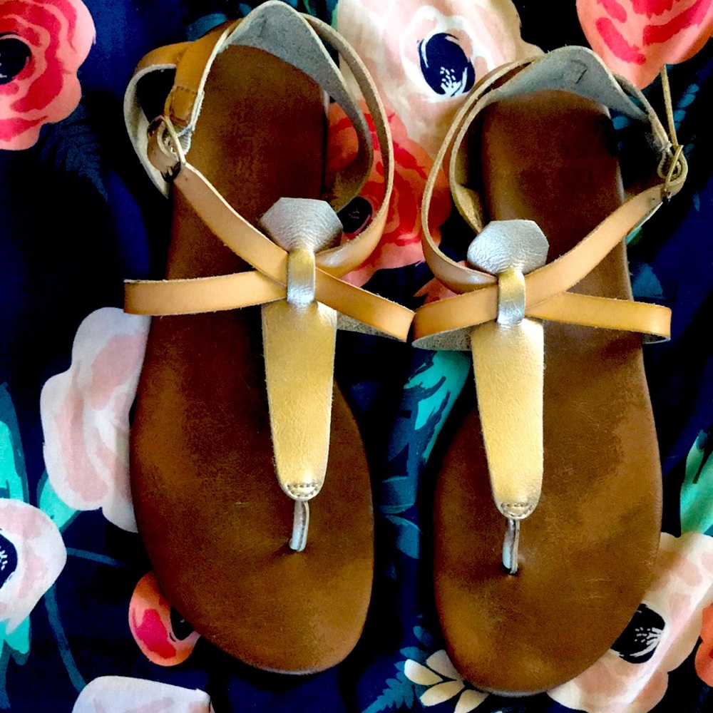 Maurices sandals